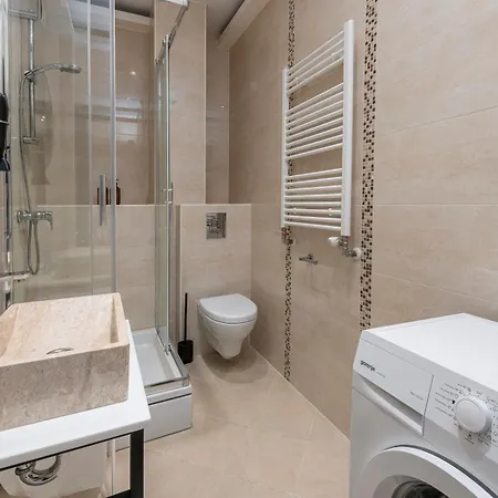 Barbara With Private Pool 公寓