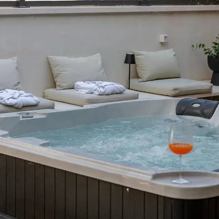 Barbara With Private Pool Apartment