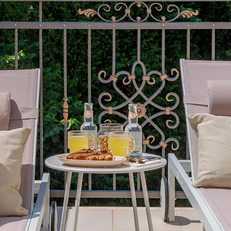 Barbara With Private Pool Apartment