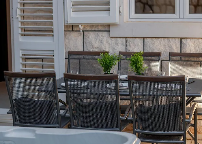 Barbara With Private Pool *