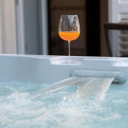 Barbara With Private Pool 아파트 *